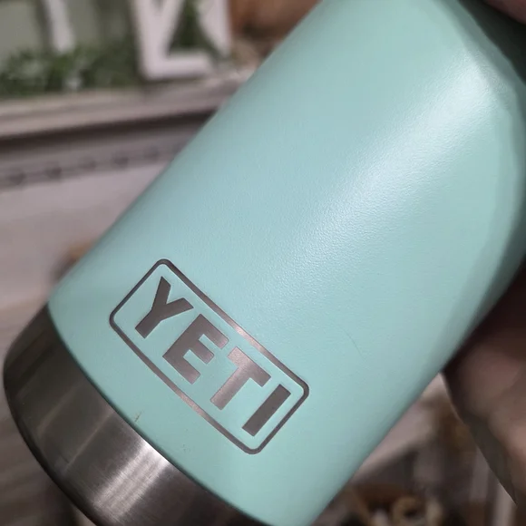 YETI Aqua Stainless Steel Tumbler - Picture 4 of 7